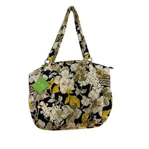 Vera Bradley retired‎ Glenna Dogwood zip closure , shoulder bag.